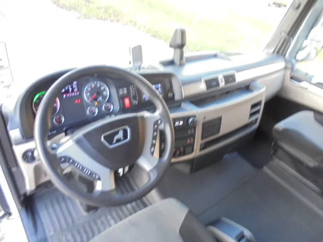 Cabeza tractora MAN TGX 26.500 XXL 6X2 SMART TACHO NL TRUCK 20X IN STOCK: foto 10