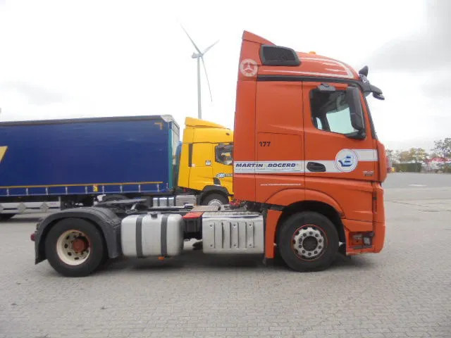 Mercedes-Benz Actros 1842 NL TRUCK APK 07-26 15X IN STOCK - Cabeza tractora: foto 4 Mercedes-Benz Actros 1842 NL TRUCK APK 07-26 15X IN STOCK - Cabeza tractora: foto 4