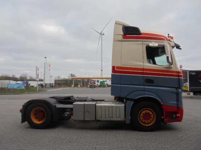 Mercedes-Benz Actros 1845 LS NL TRUCK - Cabeza tractora: foto 4 Mercedes-Benz Actros 1845 LS NL TRUCK - Cabeza tractora: foto 4