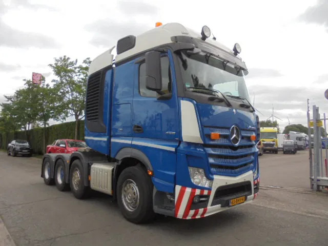 Mercedes-Benz Actros 4158 8X4 NL KENTEKEN - Cabeza tractora: foto 3 Mercedes-Benz Actros 4158 8X4 NL KENTEKEN - Cabeza tractora: foto 3