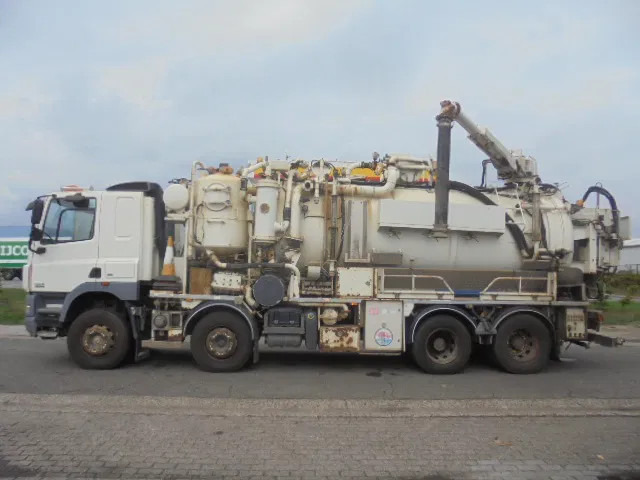 DAF CF 85.410 8X4 BLADGEVEERD - Limpieza de alcantarillado: foto 2 DAF CF 85.410 8X4 BLADGEVEERD - Limpieza de alcantarillado: foto 2