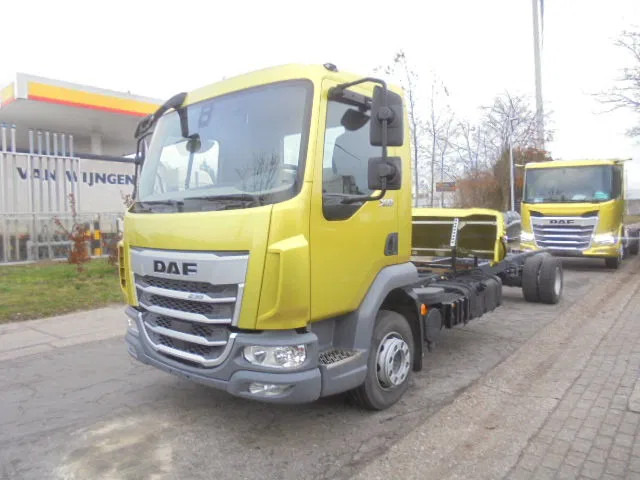 DAF XB 230 UNUSED DEMO - Camión chasis: foto 1 DAF XB 230 UNUSED DEMO - Camión chasis: foto 1