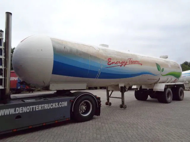 Diversen Isisan 45M3 LPG -BUTANE - Semirremolque cisterna: foto 1 Diversen Isisan 45M3 LPG -BUTANE - Semirremolque cisterna: foto 1