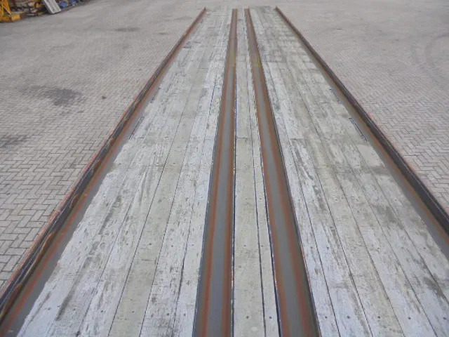 LAG 0-3-39 - Semirremolque plataforma/ Caja abierta: foto 4 LAG 0-3-39 - Semirremolque plataforma/ Caja abierta: foto 4