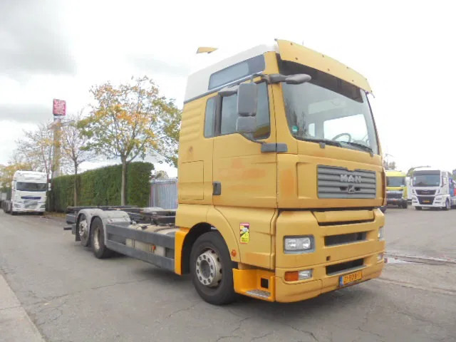 MAN TGA 26.440 RETARDER NL TRUCK - Camión portacontenedore/ Intercambiable: foto 3 MAN TGA 26.440 RETARDER NL TRUCK - Camión portacontenedore/ Intercambiable: foto 3