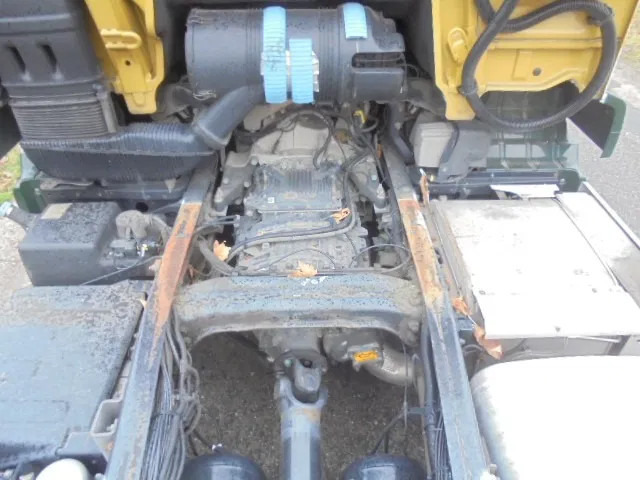 MAN TGS 23.400 LL.U 6X2 - Camión portavehículos: foto 5 MAN TGS 23.400 LL.U 6X2 - Camión portavehículos: foto 5