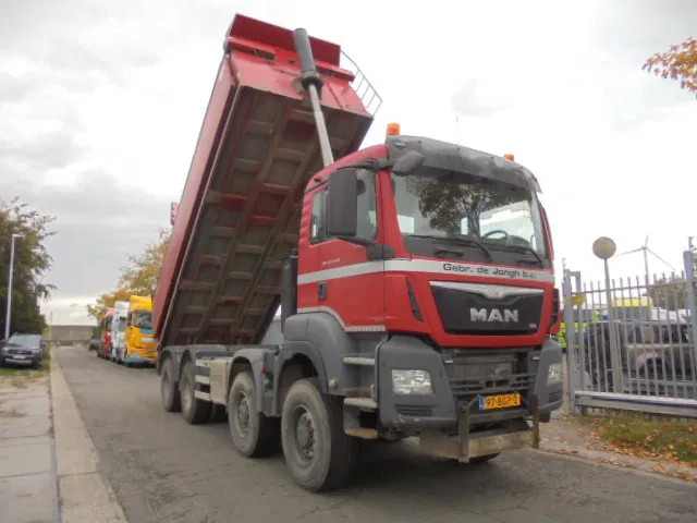 MAN TGS 41.440 8X8 NL TRUCK MANUAL GEARBOX - Camión volquete: foto 3 MAN TGS 41.440 8X8 NL TRUCK MANUAL GEARBOX - Camión volquete: foto 3