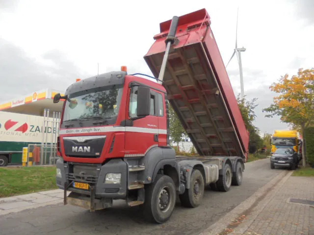 MAN TGS 41.440 8X8 NL TRUCK MANUAL GEARBOX - Camión volquete: foto 1 MAN TGS 41.440 8X8 NL TRUCK MANUAL GEARBOX - Camión volquete: foto 1