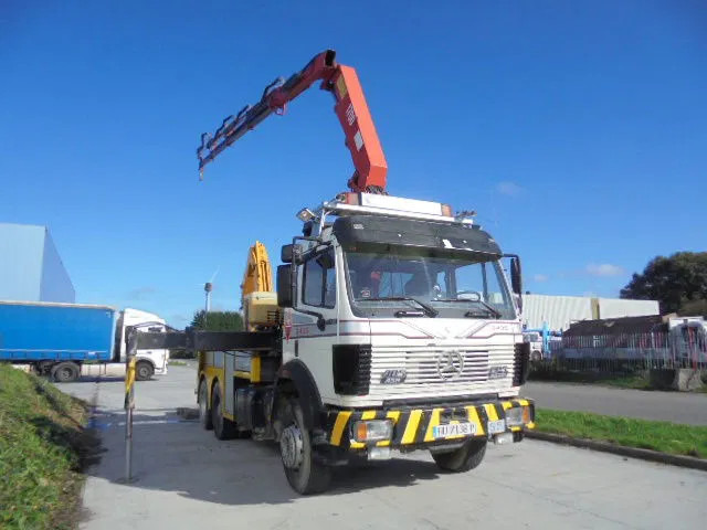 Mercedes-Benz 2435 S/6X2/4 + ROBSON DRIVE - Grua de remolque autos: foto 4 Mercedes-Benz 2435 S/6X2/4 + ROBSON DRIVE - Grua de remolque autos: foto 4