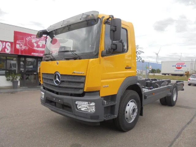 Mercedes-Benz Atego 1518 NEW DEMO MET FABRIEKS GARANTIE - Camión chasis: foto 1 Mercedes-Benz Atego 1518 NEW DEMO MET FABRIEKS GARANTIE - Camión chasis: foto 1