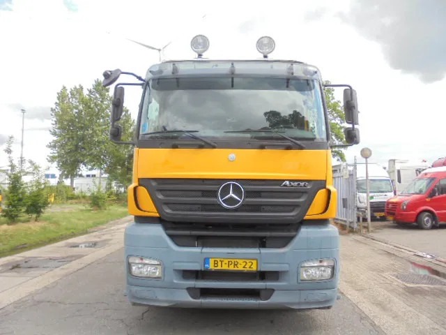 Mercedes-Benz Axor 2540 + HAMMELMAN DEUTZ - Limpieza de alcantarillado: foto 2 Mercedes-Benz Axor 2540 + HAMMELMAN DEUTZ - Limpieza de alcantarillado: foto 2