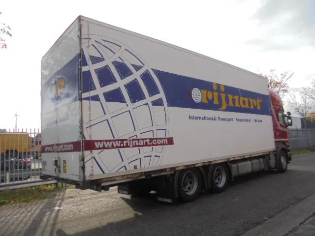 Scania R400 6X2 RETARDER - Camión caja cerrada: foto 5 Scania R400 6X2 RETARDER - Camión caja cerrada: foto 5