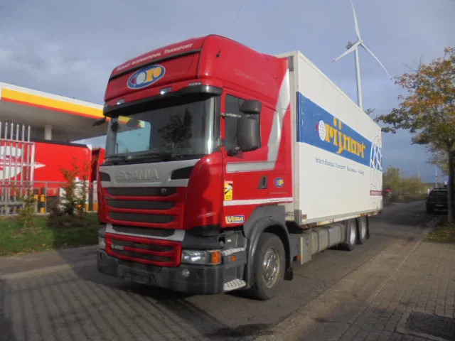 Scania R400 6X2 RETARDER - Camión caja cerrada: foto 1 Scania R400 6X2 RETARDER - Camión caja cerrada: foto 1