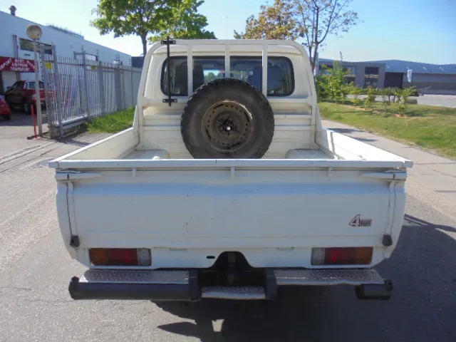 Toyota Land Cruiser HJ79L 4X4 CREWCAB PICKUP EXPORT OUTSIDE EU ONLY - Pick-up: foto 5 Toyota Land Cruiser HJ79L 4X4 CREWCAB PICKUP EXPORT OUTSIDE EU ONLY - Pick-up: foto 5