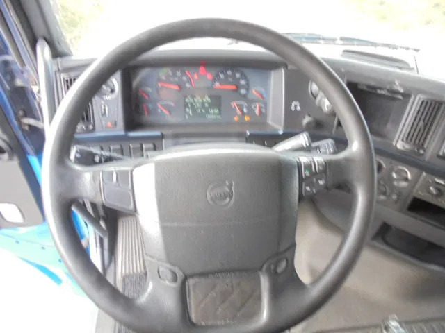 Camión lona Volvo FH 420 6X2 NL TRUCK: foto 11