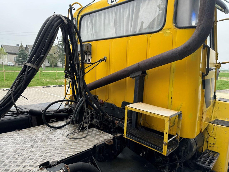 Volvo N12, N1225 - Cabeza tractora: foto 5 Volvo N12, N1225 - Cabeza tractora: foto 5