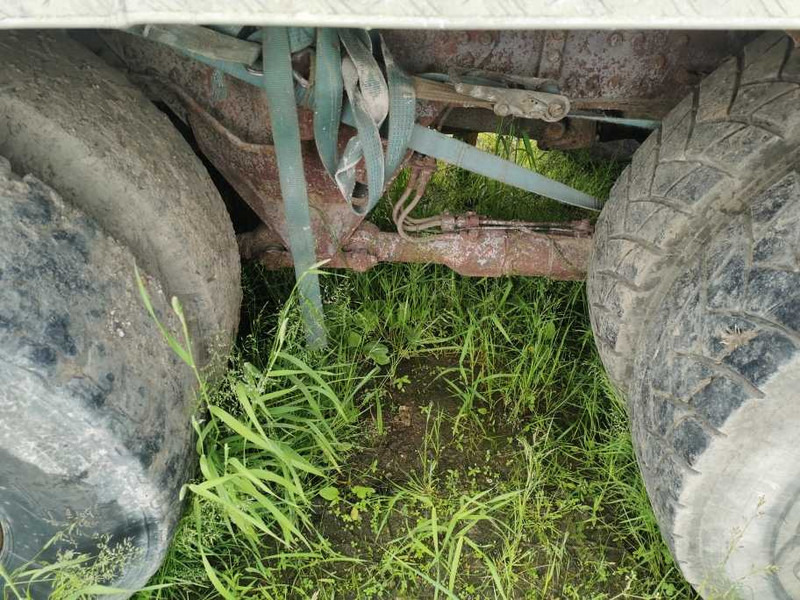 Ginaf M3335-S dump truck for parts - Bastidor/ Chasis para Camión: foto 4 Ginaf M3335-S dump truck for parts - Bastidor/ Chasis para Camión: foto 4