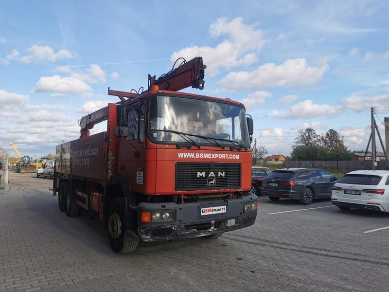 MAN 25.422 6x4 full spring - Camión caja abierta: foto 4 MAN 25.422 6x4 full spring - Camión caja abierta: foto 4