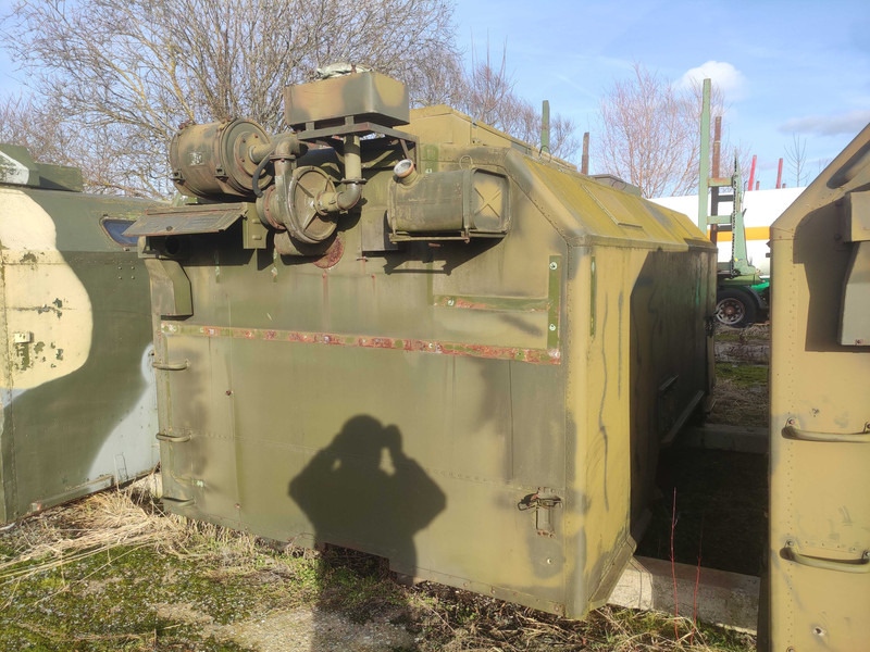 Liebherr Ural 4320 isothermical box isothermal body - Piezas de recambio para Camión: foto 2 Liebherr Ural 4320 isothermical box isothermal body - Piezas de recambio para Camión: foto 2