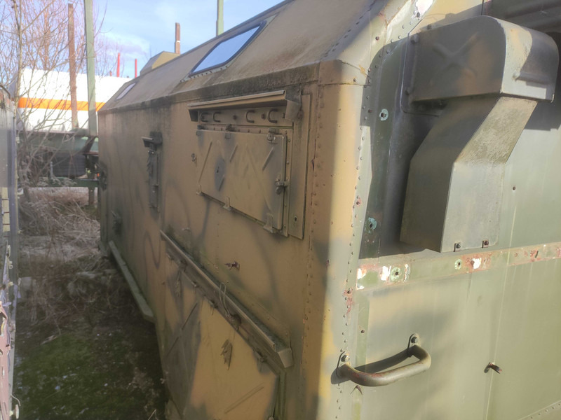 Liebherr Ural 4320 isothermical box isothermal body - Piezas de recambio para Camión: foto 4 Liebherr Ural 4320 isothermical box isothermal body - Piezas de recambio para Camión: foto 4