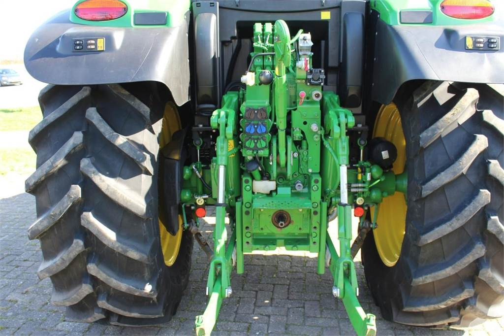 John Deere 6130R - Tractor: foto 5 John Deere 6130R - Tractor: foto 5