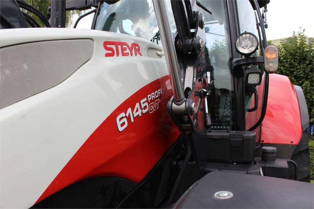 Steyr 6145 Profi CVT - Tractor: foto 2 Steyr 6145 Profi CVT - Tractor: foto 2