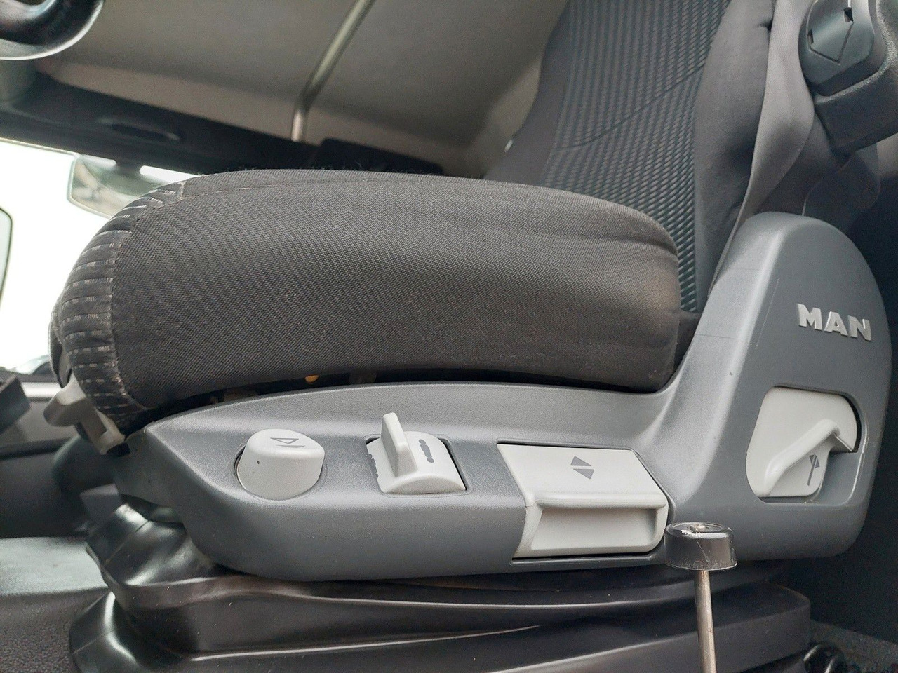 Leasing de  MAN TGS 33.480 6x6 BB Bordmatik MAN TGS 33.480 6x6 BB Bordmatik: foto 48