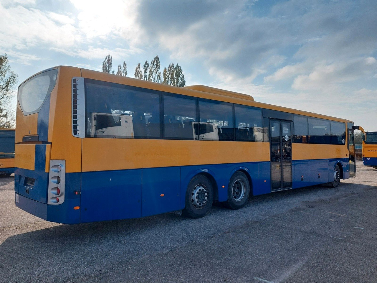Scania Omniexpress 64 Sitzplätze/ Seats - Autobús suburbano: foto 4 Scania Omniexpress 64 Sitzplätze/ Seats - Autobús suburbano: foto 4