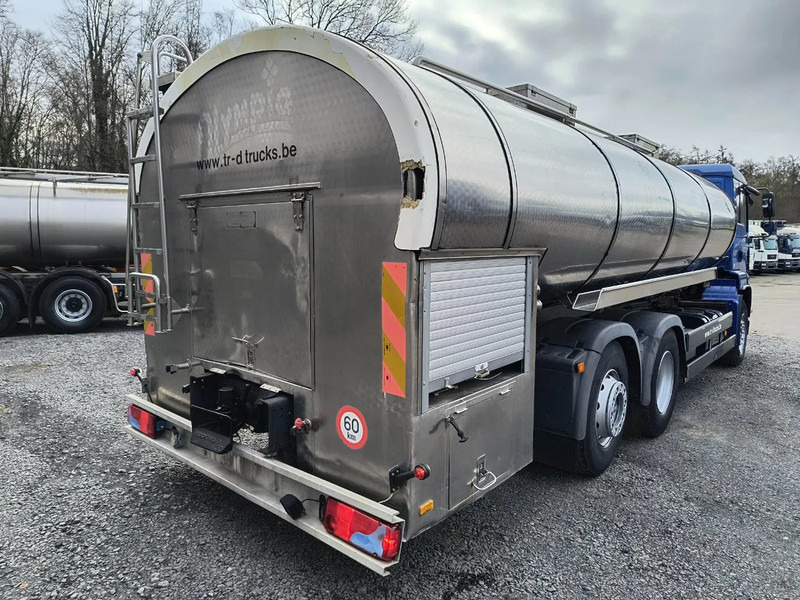 MAN TGA 26.360 INSULATED INOX TANK - 2 COMP - AIRCO - LIFT/STEERING AXLE - Camión cisterna: foto 5 MAN TGA 26.360 INSULATED INOX TANK - 2 COMP - AIRCO - LIFT/STEERING AXLE - Camión cisterna: foto 5