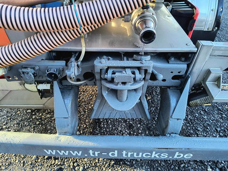 Camión cisterna para transporte de leche Mercedes-Benz Actros 2536 15500L INSULATED INOX TANK - 1 COMP: foto 17