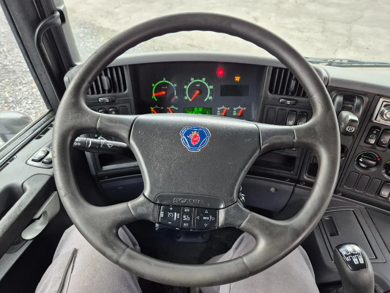 Camión cisterna para transporte de leche Scania P340 INSULATED INOX TANK 15000L - 1 COMP - RETARDER: foto 10 Camión cisterna para transporte de leche Scania P340 INSULATED INOX TANK 15000L - 1 COMP - RETARDER: foto 10