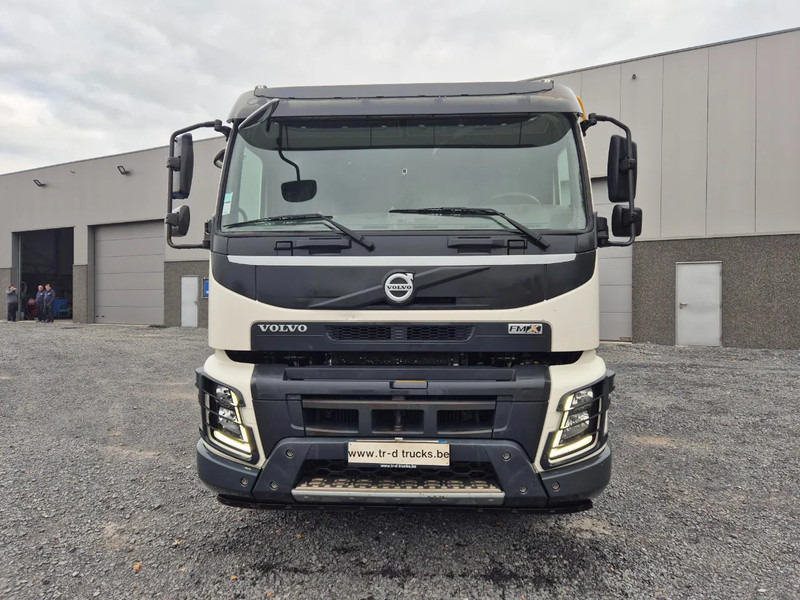 Volvo FMX 410 15000L INSULATED INOX TANK - 3 COMP (!) - Camión cisterna: foto 2 Volvo FMX 410 15000L INSULATED INOX TANK - 3 COMP (!) - Camión cisterna: foto 2