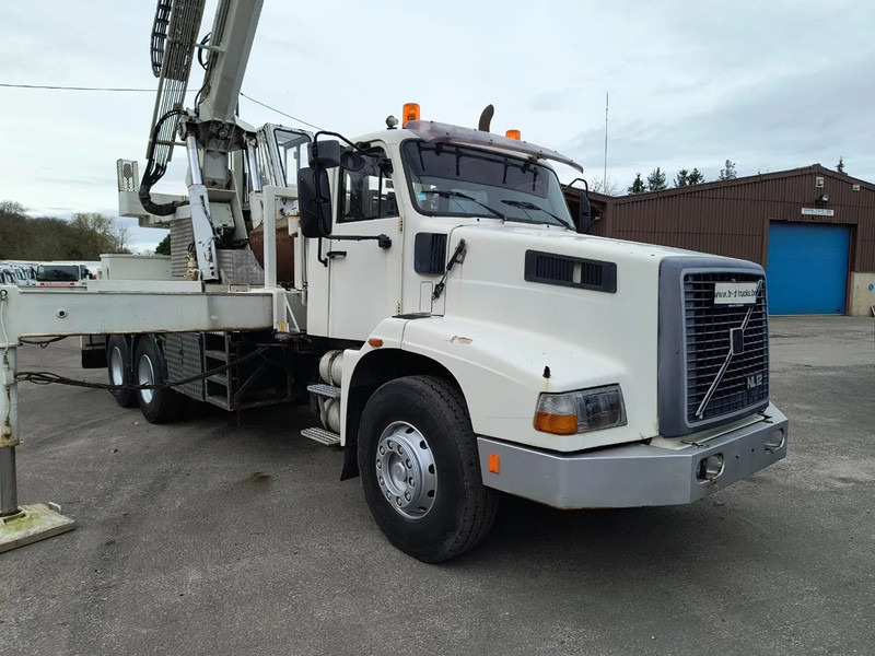 Volvo NL12 420 6x4 CRANE 60T/M - VIDEOS AVAILABLE - Camión grúa: foto 3 Volvo NL12 420 6x4 CRANE 60T/M - VIDEOS AVAILABLE - Camión grúa: foto 3