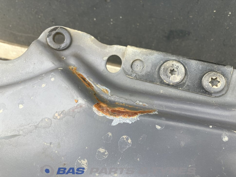 DAF Bumper DAF 1933253 - Carrocería y exterior para Camión: foto 3 DAF Bumper DAF 1933253 - Carrocería y exterior para Camión: foto 3