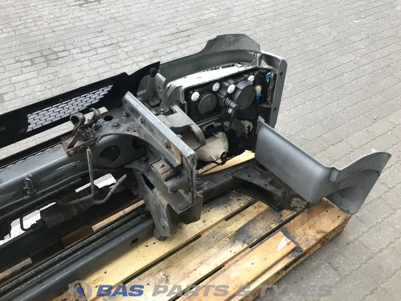 DAF LF Euro 6 - Parachoques para Camión: foto 5 DAF LF Euro 6 - Parachoques para Camión: foto 5