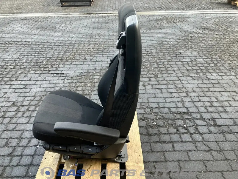 DAF XF G2 Bestuurdersstoel DAF 2296563 - Asiento para Camión: foto 2 DAF XF G2 Bestuurdersstoel DAF 2296563 - Asiento para Camión: foto 2
