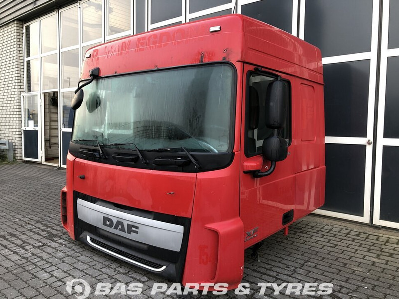 DAF XF106 DAF Space Cab L2H2 1698099 - Cabina e interior para Camión: foto 1 DAF XF106 DAF Space Cab L2H2 1698099 - Cabina e interior para Camión: foto 1