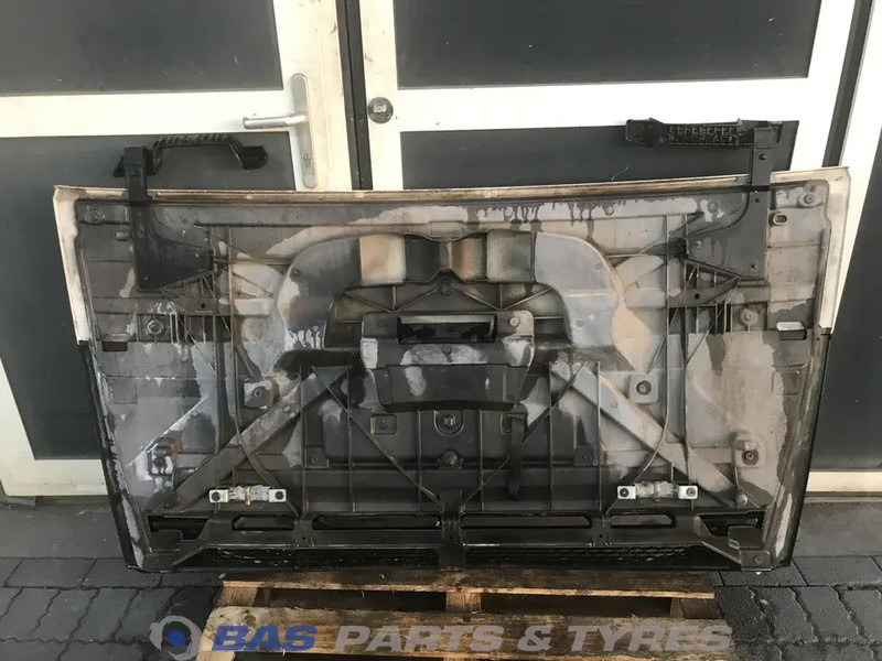 DAF XF106 Grille DAF 1892076 - Parrilla para Camión: foto 2 DAF XF106 Grille DAF 1892076 - Parrilla para Camión: foto 2