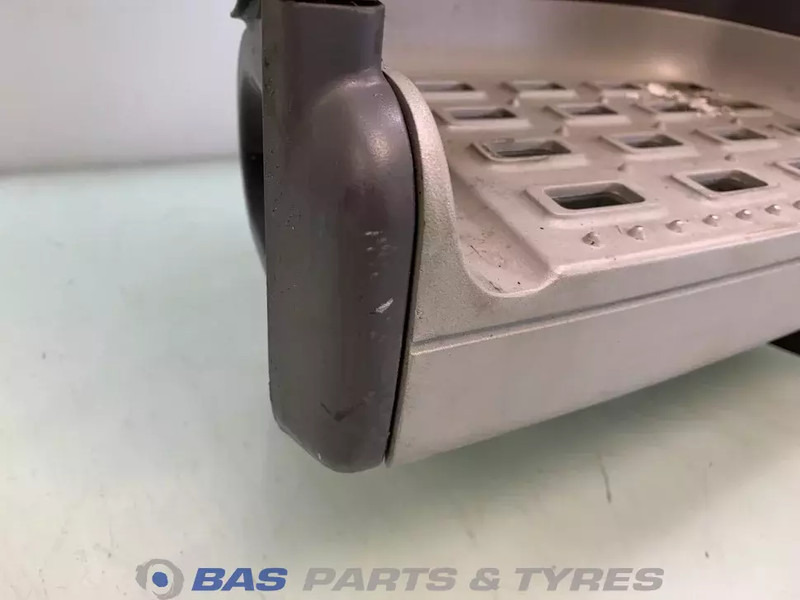 DAF XF106 Opstap Links DAF 1835023 - Carrocería y exterior para Camión: foto 5 DAF XF106 Opstap Links DAF 1835023 - Carrocería y exterior para Camión: foto 5