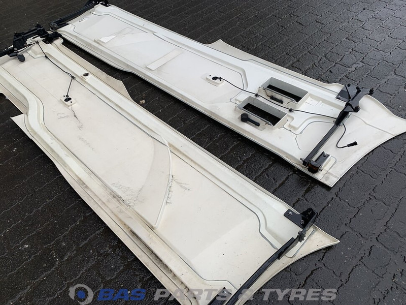DAF XF106 Sideskirt Set DAF 1903109 - Carrocería y exterior para Camión: foto 5 DAF XF106 Sideskirt Set DAF 1903109 - Carrocería y exterior para Camión: foto 5