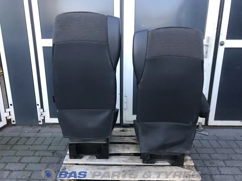 DAF XF106 Stoelen set DAF 1844320 - Asiento para Camión: foto 3 DAF XF106 Stoelen set DAF 1844320 - Asiento para Camión: foto 3