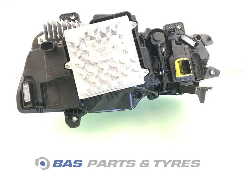 DAF XG - Faro delantero para Camión: foto 2 DAF XG - Faro delantero para Camión: foto 2