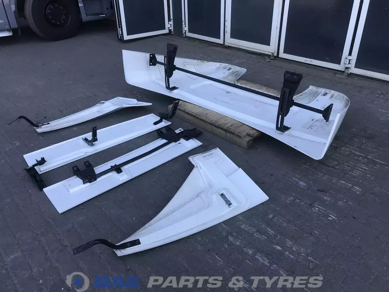 Mercedes-Benz Antos MP4 Spoilerset Mercedes ClassicSpace M-cab L1EH1 A 960 790 27 44 - Aerodinámica/ Spoiler para Camión: foto 5 Mercedes-Benz Antos MP4 Spoilerset Mercedes ClassicSpace M-cab L1EH1 A 960 790 27 44 - Aerodinámica/ Spoiler para Camión: foto 5