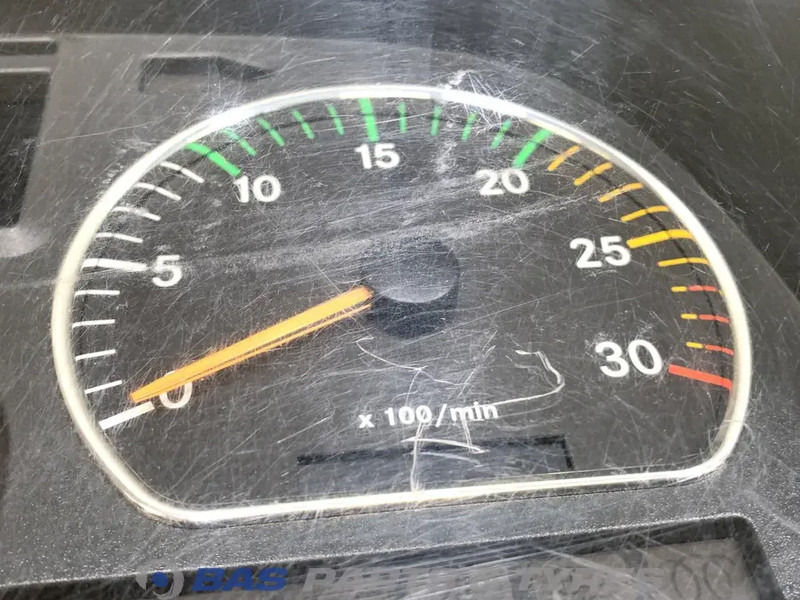 Mercedes-Benz Atego MP2 Instrumentenpaneel Mercedes A 005 446 21 21 - Salpicadero para Camión: foto 4 Mercedes-Benz Atego MP2 Instrumentenpaneel Mercedes A 005 446 21 21 - Salpicadero para Camión: foto 4