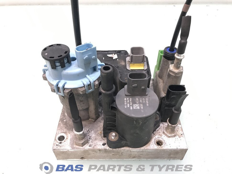 Renault AdBlue pomp Renault 7421679299 - Piezas de recambio para Camión: foto 1 Renault AdBlue pomp Renault 7421679299 - Piezas de recambio para Camión: foto 1