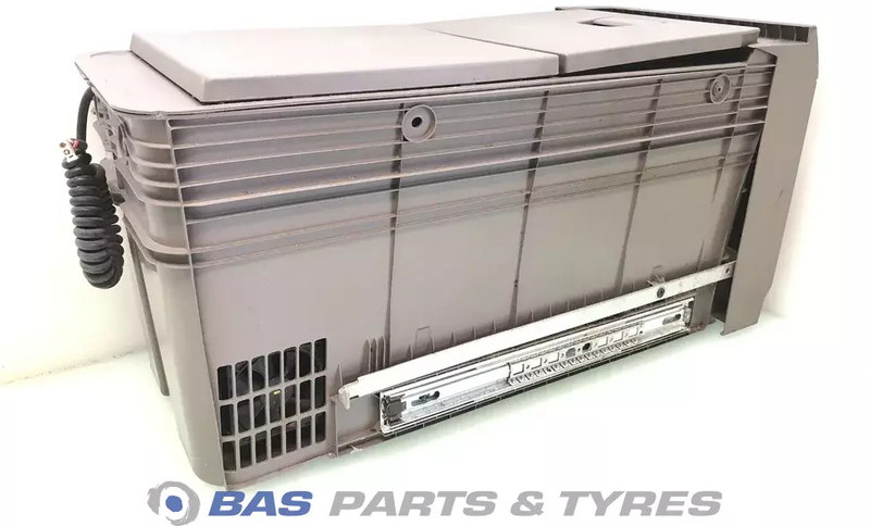 Scania S-Serie NextGen Koelkast Scania 40 Liter 2706575 - Piezas de recambio para Camión: foto 4 Scania S-Serie NextGen Koelkast Scania 40 Liter 2706575 - Piezas de recambio para Camión: foto 4