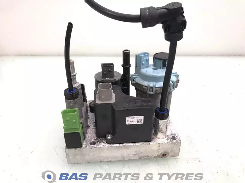 Volvo AdBlue pomp Volvo 21679299 - Piezas de recambio para Camión: foto 3 Volvo AdBlue pomp Volvo 21679299 - Piezas de recambio para Camión: foto 3