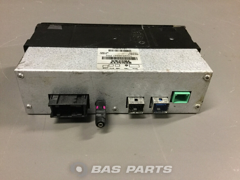 Renault Telematica regeleenheid Renault 7422379846 - Unidad de control para Camión: foto 2 Renault Telematica regeleenheid Renault 7422379846 - Unidad de control para Camión: foto 2