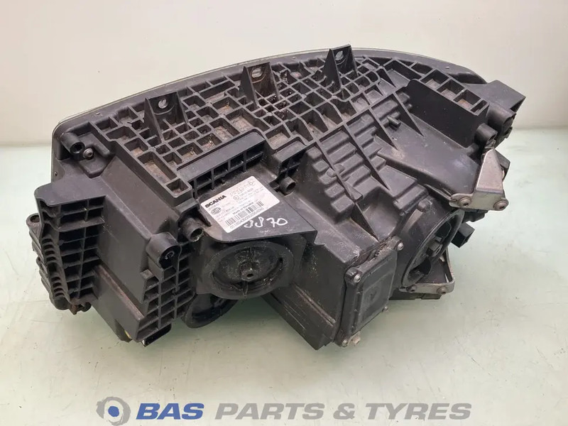 Scania - Faro delantero para Camión: foto 2 Scania - Faro delantero para Camión: foto 2