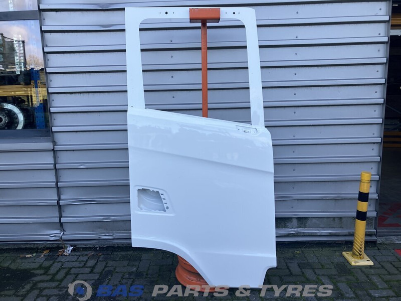 Scania S-Serie NextGen Portier Rechts Scania 2137842 - Puerta y piezas para Camión: foto 1 Scania S-Serie NextGen Portier Rechts Scania 2137842 - Puerta y piezas para Camión: foto 1